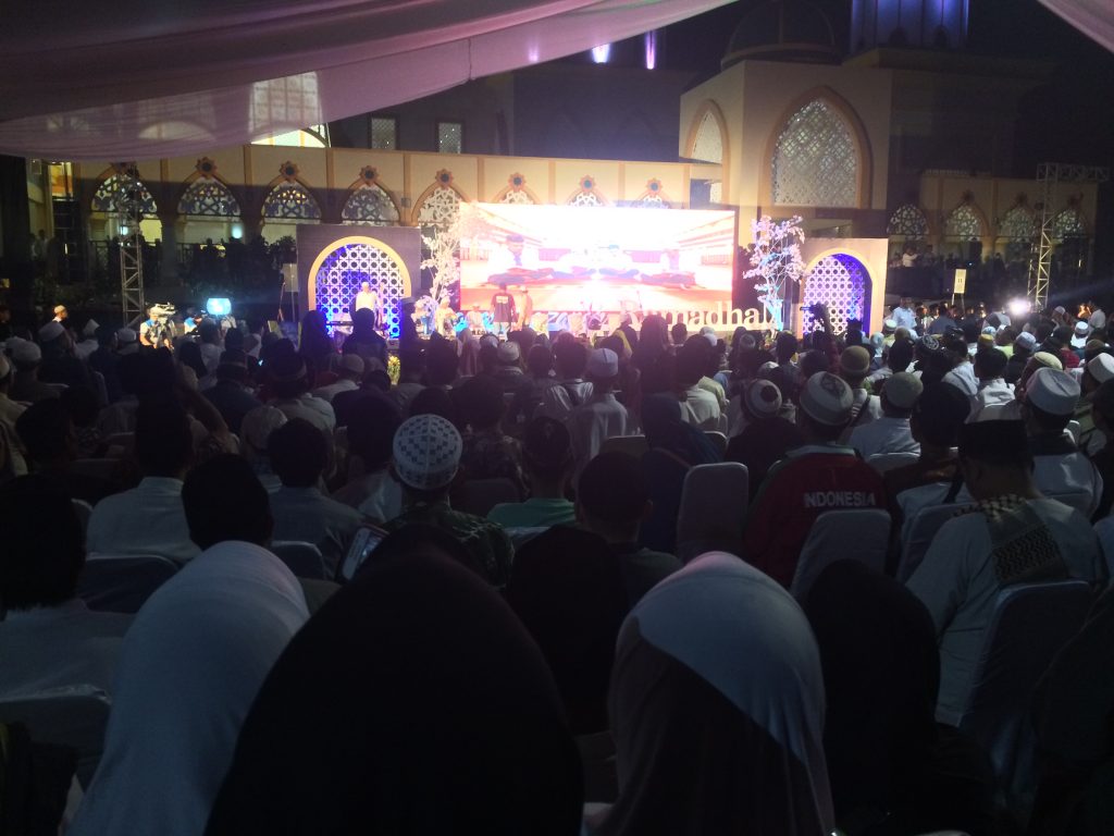 Malam Nuzurul Qur’an di Islamic Center Malam Nuzurul Qur’an di Islamic Center