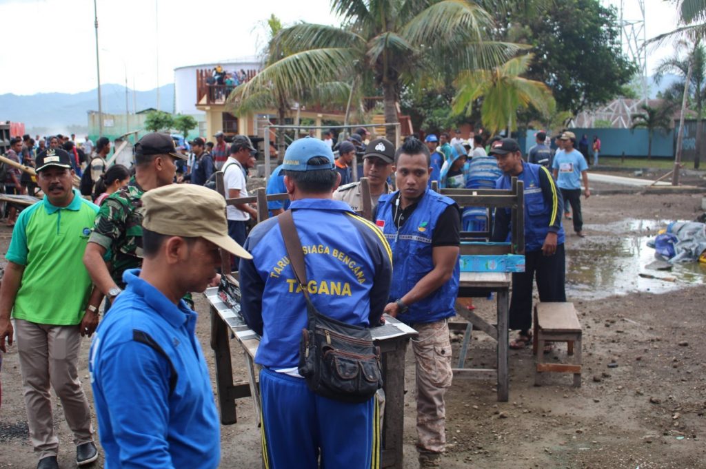 Aksi Bersih Menjelang Lombok Marathon 2018