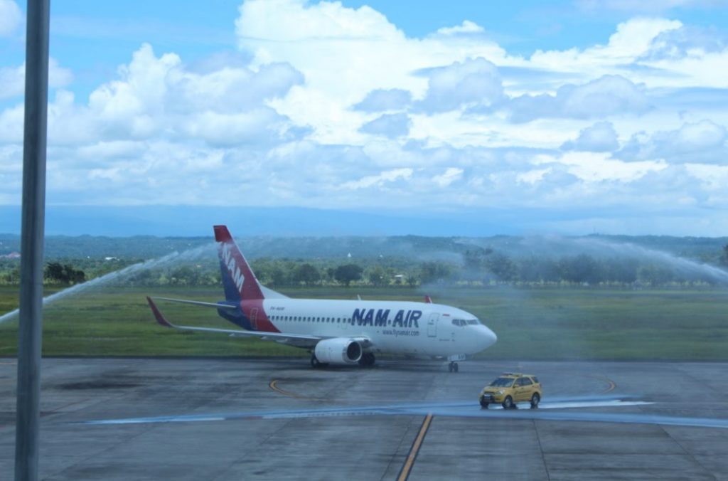 Penerbangan Perdana Nam Air Rute Bima-Lombok-Bima
