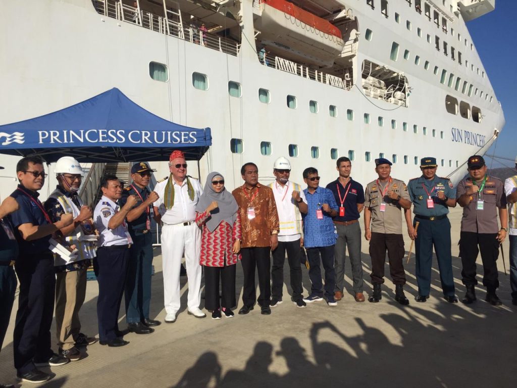 SUN PRINCESS CRUISES DISAMBUT HANGAT PELABUHAN GILI MAS