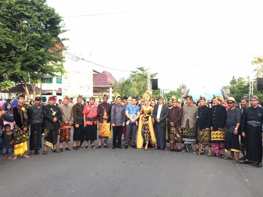 Mandalika Fashion Carnival – Festival Pesona Bau Nyale 2020 Mandalika Fashion Carnival – Festival Pesona Bau Nyale 2020