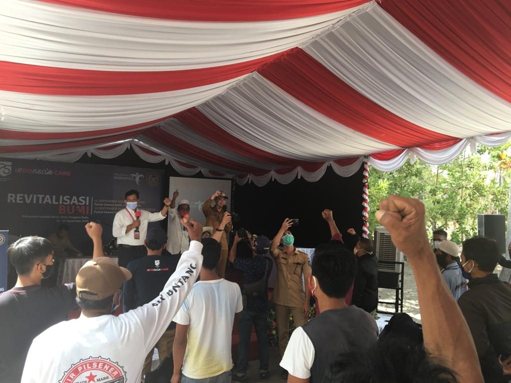 Pembukaan Revitalisasi Bumi di Ekowisata Lembar Selatan, Kabupaten Lombok Barat Pembukaan Revitalisasi Bumi di Ekowisata Lembar Selatan, Kabupaten Lombok Barat