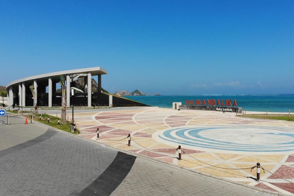 Menparekraf Pastikan Pembangunan Lima Destinasi Super Prioritas Dipercepat