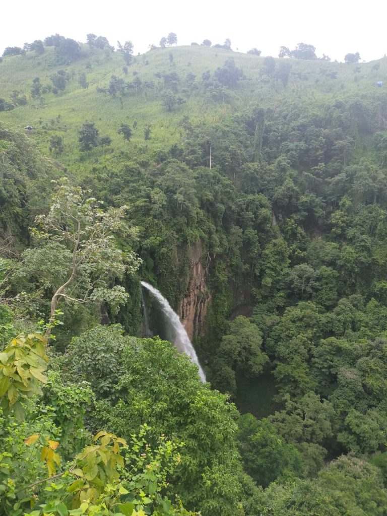 Ayo Ke Bima ”Air Terjun Riamau”